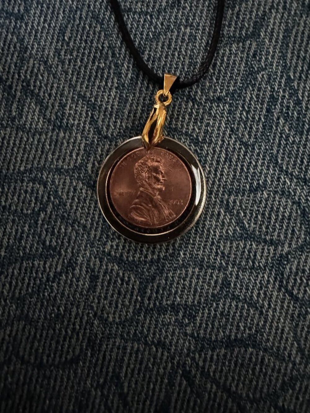 2002 US 1 Cent Coin Pendant - Handcrafted US Penny Coin Resin Necklace